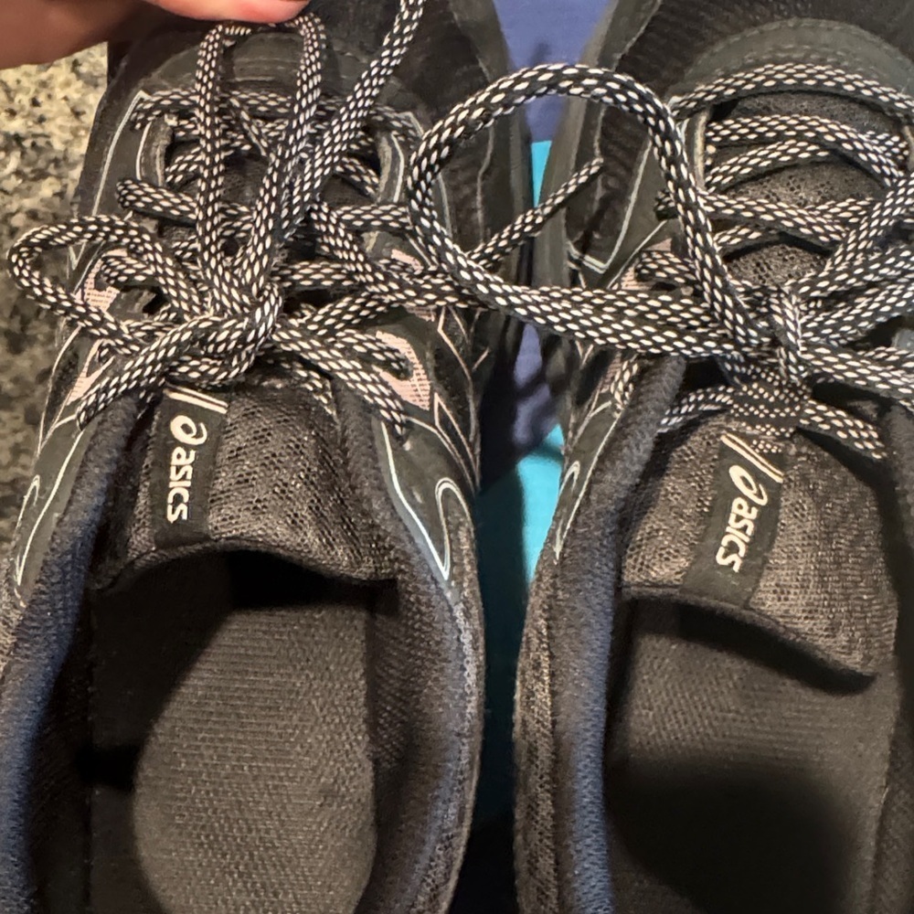ASICS Black Sneakers with Pink Highlights size 9.5 - Picture 8 of 10